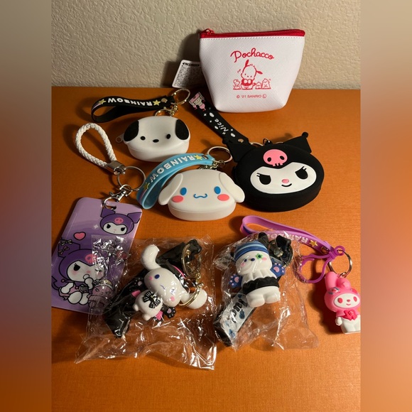 Sanrio Pochacco and Kuromi Keychains with Pouches 🎀💋💋🎀💋🎀💋💋💋🎀🎀🎀💋💋💋 - Picture 1 of 4
